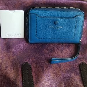 Removal date 8/30  Marc Jacobs wallet/wristlet
